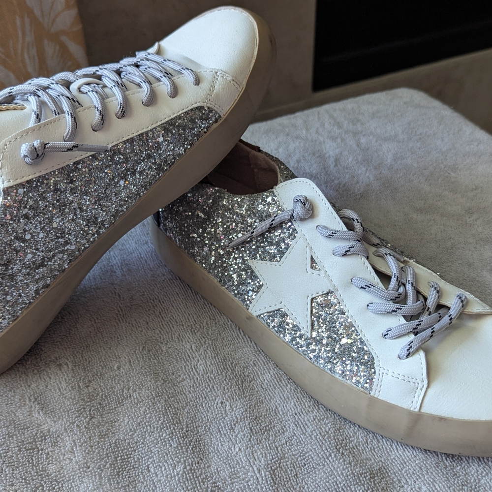 Women's Glitter Star Sneakers
